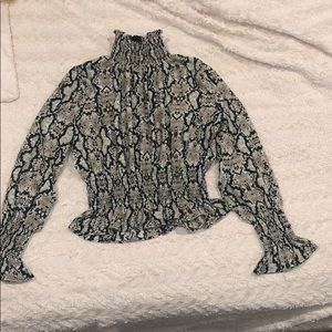 SNAKE SKIN PRINT BLOUSE